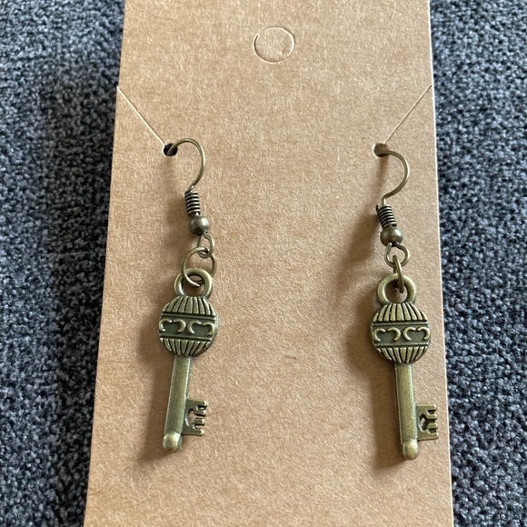 Handmade Bronze Key Earrings. - Picture 3 of 3
